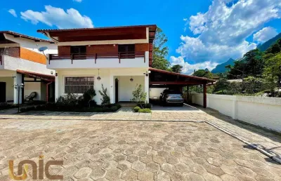 Casa com 4 dormitórios à venda, 197 m² por r$ 1.190.000,00 - alto - teresópolis/rj