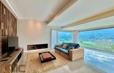 Casa com 3 dormitórios à venda, 500 m² por r$ 3.800.000,00 - comary - teresópolis/rj