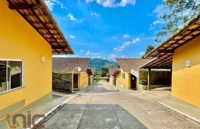 Casa com 2 dormitórios à venda, 52 m² por r$ 360.000,00 - araras - teresópolis/rj
