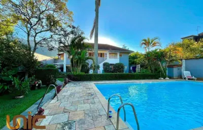 Casa com 3 dormitórios à venda, 235 m² por r$ 1.680.000,00 - alto - teresópolis/rj