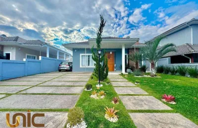 Casa com 3 dormitórios à venda, 185 m² por r$ 1.600.000,00 - albuquerque - teresópolis/rj
