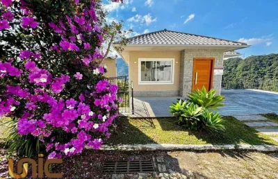 Casa com 3 dormitórios à venda, 170 m² por r$ 950.000,00 - albuquerque - teresópolis/rj