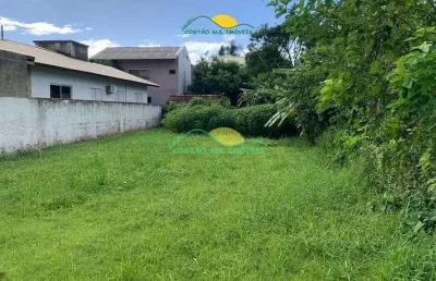 Lindo terreno de posse com 367,50 m², plano, perto da lagoa do peri e da praia do morro das pedras
