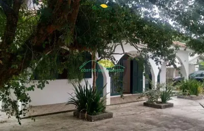 Casa espaçosa em morro das pedras - ótimo investimento no sul da ilha, rua sem saída a 200 metros d