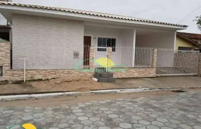 Casa de alvenaria com 3 dormitórios com estrutura para mais um pavimento, perto do portal do ribeir