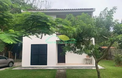 Locação de diárias - casa aconchegante com 2 dormitórios e área de lazer no morro das pedras – apro