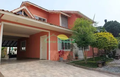 Casa à venda com 260m² de 3 dormitórios com piscina no campeche central – florianópolis/sc