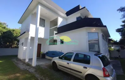 Casa com 2 dormitórios sendo 1 suíte á venda  no morro das pedras em  florianópolis, sc