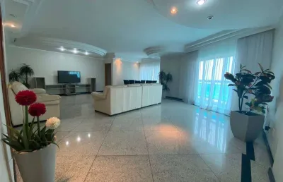Cobertura de 3 dorm c/ 1 suíte, 3 vagas, frente mar, 233 m² de área útil. bairro: tupi.