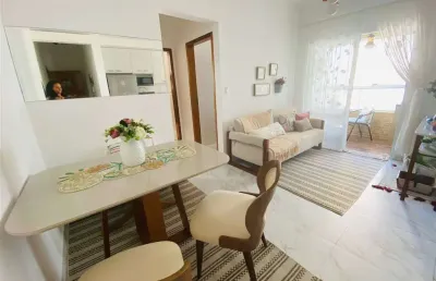 Apto de 2 dorm c/ 1 suíte, mobiliado, sacada gourmet, vista mar, 62 m² de área útil. bairro: flórida.