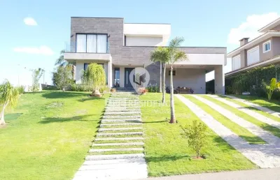Imóvel de luxo à venda no condomínio village das palmeiras