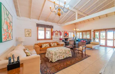 Casa a venda com 400 e terreno de 23 mil metros por 1.350.000,00