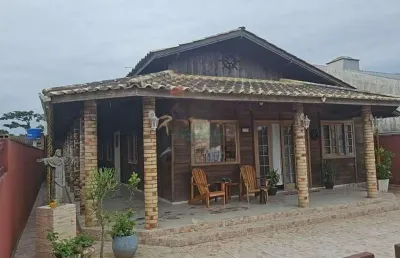 Casa com 5 quartos à venda no Albatroz, Matinhos 