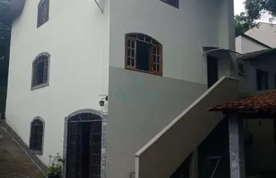 Chácara / sítio com 5 quartos à venda no Santa Cândida, Curitiba 