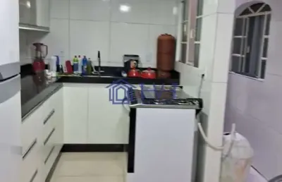 Casa com 2 quartos à venda no morro alto, vespasiano  por r$ 200.000