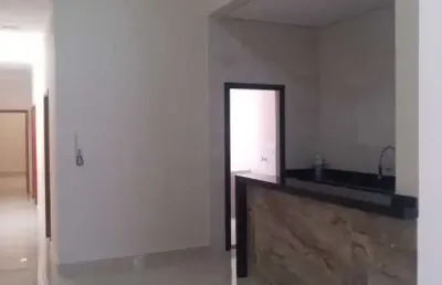 Casa térrea em indaiatuba, vila avaí com 3 quartos sendo 1 suíte - 101 m²