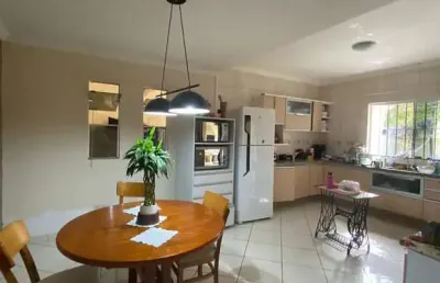 Sobrado à venda em indaiatuba, 3 quartos, 1 suíte, 145m²