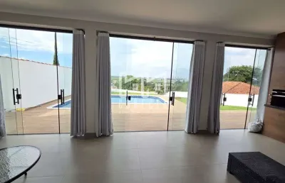 Casa em salto, condomínio terras de santa rosa - 222 m²