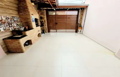 Maravilhoso sobrado à venda, super bem localizado próximo ao parque ecológico , com 4 dormitórios s