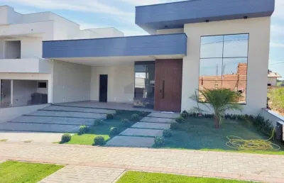 Casa à venda, linda e moderna com três suítes, rica em armários, linda área gourmet  muito bem loca