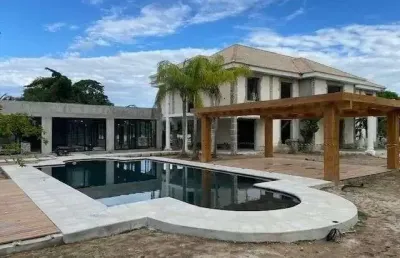 Casa com 6 quartos à venda na Avenida Santos Dumont, 6277, Portão, Lauro de Freitas