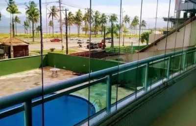 Apartamento espaçoso frente mar no centro de caraguatatuba