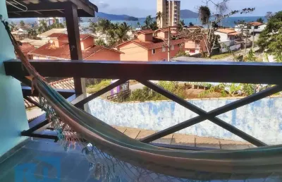 Sobrado charmoso com vista deslumbrante para o mar em local privilegiado