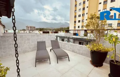 Sobrado triplex com vista mar na praia da massaguaçu