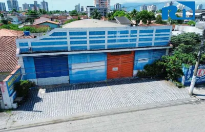Barracão / galpão / depósito com 2 salas para alugar no parque balneário poiares, caraguatatuba , 700 m2 por r$ 13.000