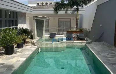 Casa exclusiva em condomínio fechado com vista panorâmica deslumbrante