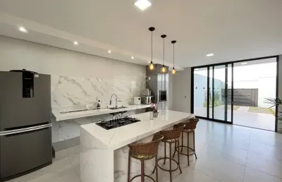 *lindo sobrado em ótima localização no bairro portal do vale na zona leste de uberlândia, bairro planejado em grande crescimento.