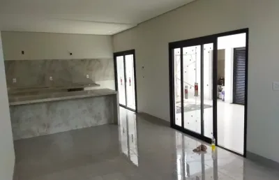 Casa com 3 quartos à venda no Aclimação, Uberlândia 