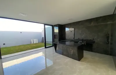 Casa com 3 quartos à venda no Aclimação, Uberlândia 