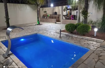 Excelente casa com área gourmet completa no santa monica