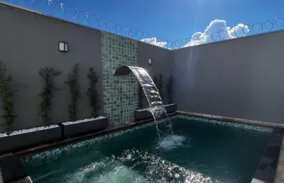 Casa com 3 quartos à venda no Alto Umuarama, Uberlândia 