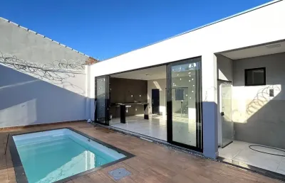 Casa com 3 quartos à venda no Jardim Botânico, Uberlândia 