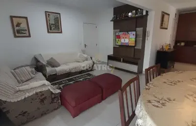 Lindo apartamento mobiliado à 70m da praia do centro de bombinhas.