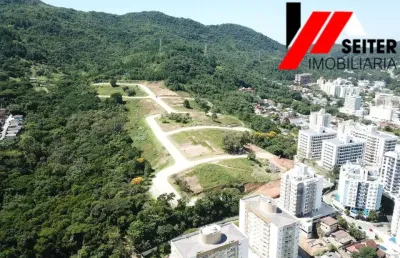 Terreno à venda no Itacorubi, Florianópolis 