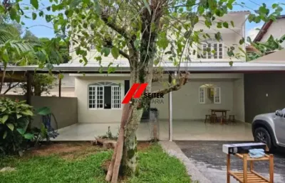 Casa de 2 dormitórios para locação itacorubi florianópolis