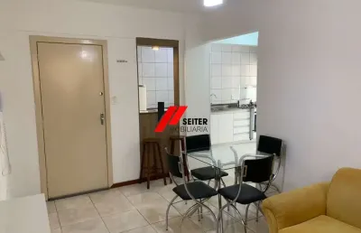 Apartamento à venda no bairro trindade em florianópolis.