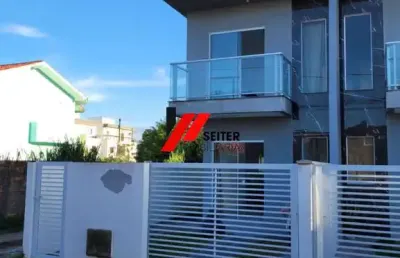 Casa geminada à venda no bairro campeche em florianópolis