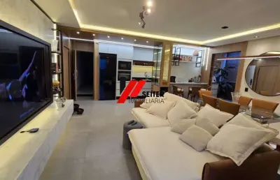Cobertura mobiliada à venda de 240m² com 4 suítes e 5 banheiros nos ingleses em florianópolis
