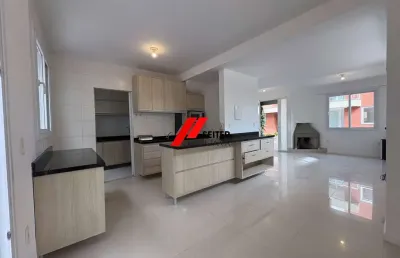 Casa com 3 quartos para alugar no Campeche, Florianópolis 