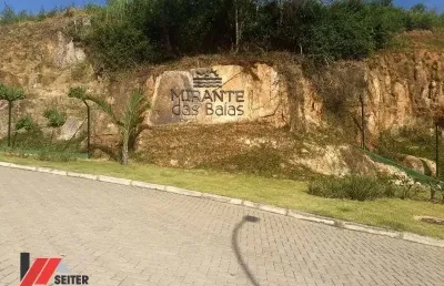 Terreno a venda no bairro itacorubi com localização previlegiada