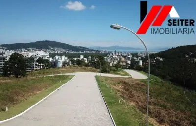 Terreno a venda no bairro itacorubi com localização previlegiada