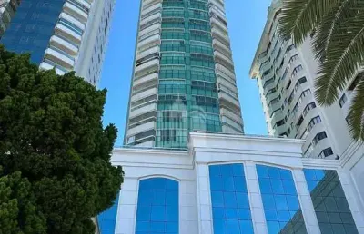 Apartamento decorado alto padrão frente mar na barra sul