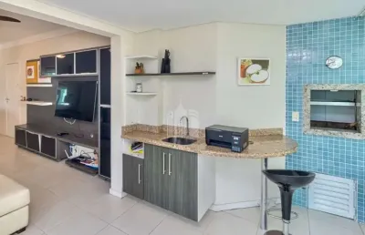 Apartamento com 03 dormitórios sendo 01 suíte no centro em balneário camboriú