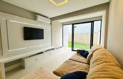 Apartamento com 02 suítes e 02 vagas privativas na praia dos amores em balneário camboriú