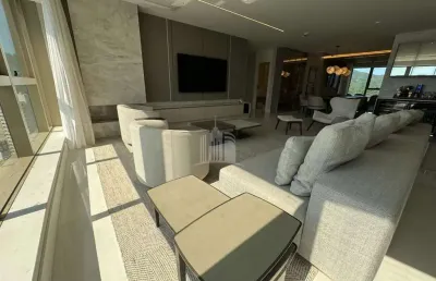 Apartamento com 4 suítes e 3 vagas de garagem no centro em balneário camboriú