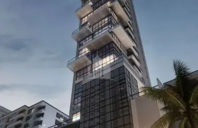 Alto padrão em construção na barra sul na quadra do mar